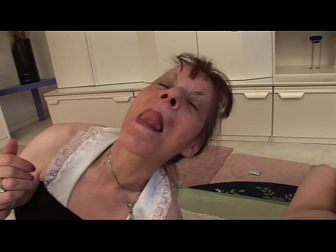 ❤️ To bestemødre og en bestefar har en trekant ❤ Jævla video på porno no.tuberxxx.ru ❌️❤